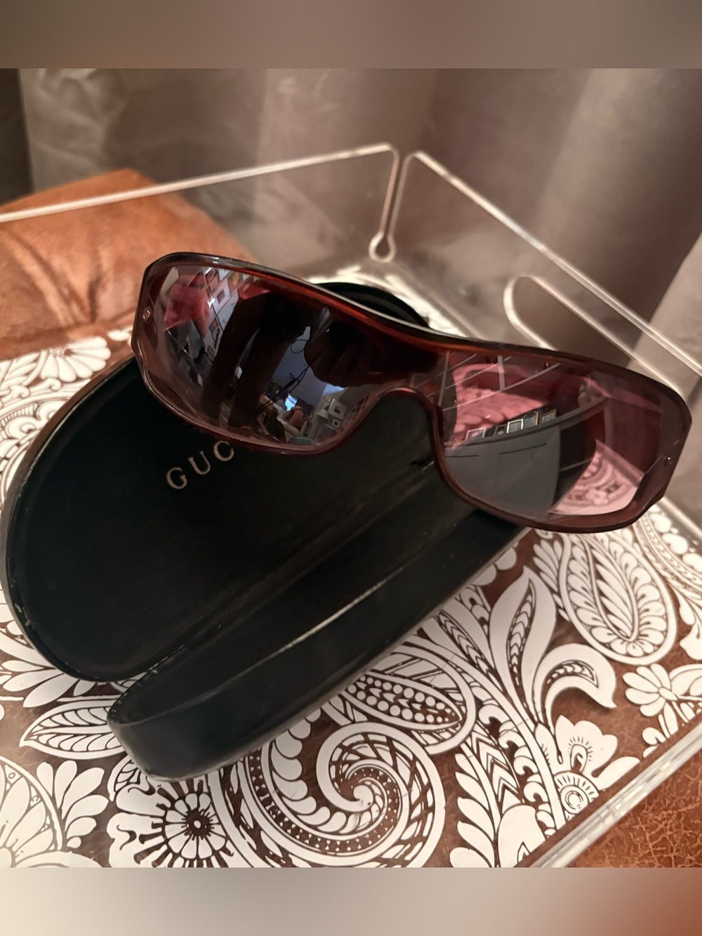Vintage Gucci Sunglasses with Case | Circa Early 2000’s